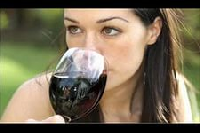 Медики: красное вино полезно для сердца диабетиков